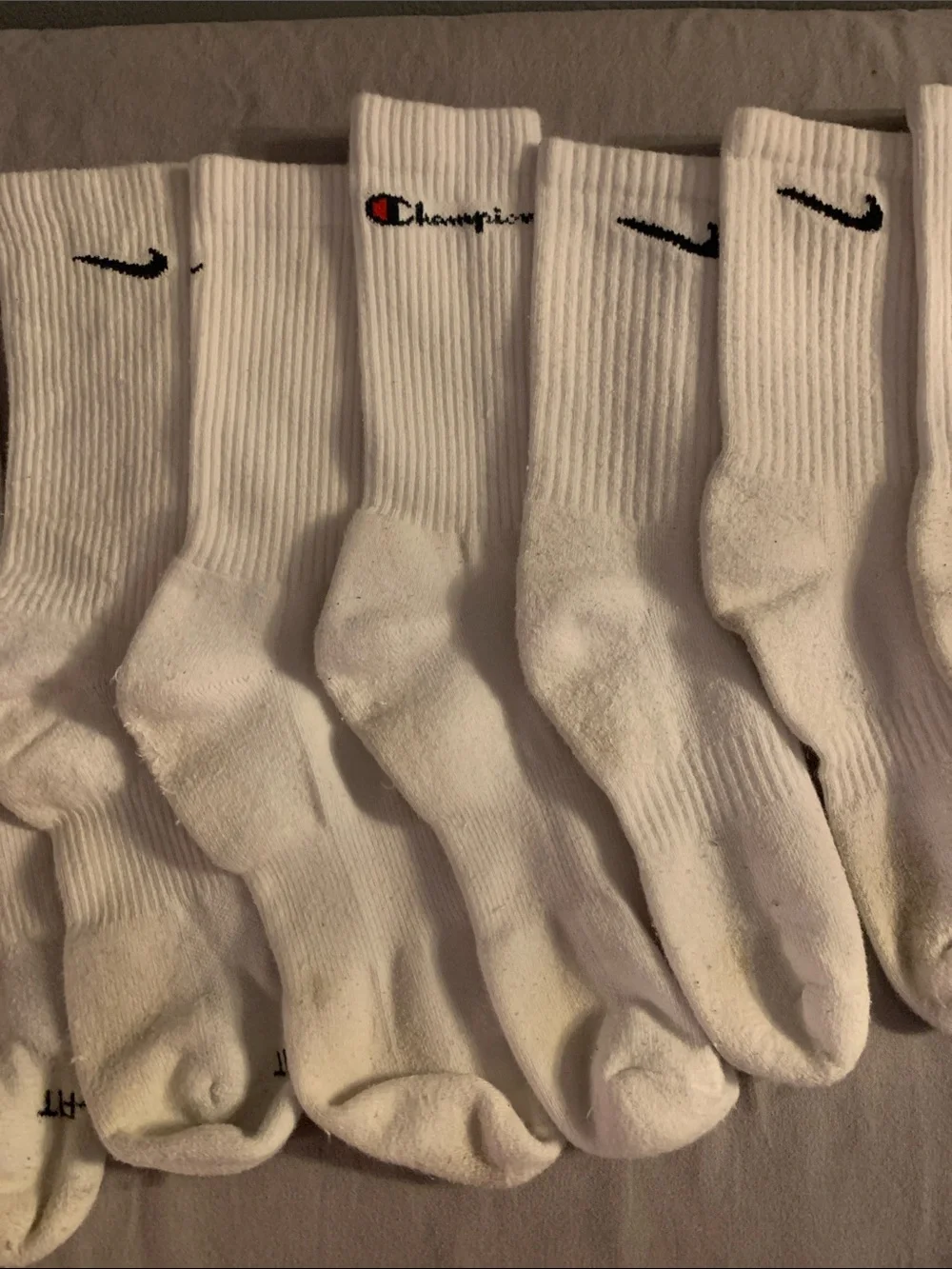 Champion & Nike White Athletic Crew 🧦 4 PAIRS